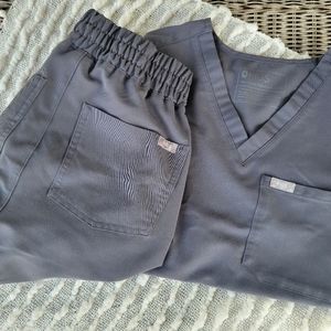 Figs Jogger Scrub Set